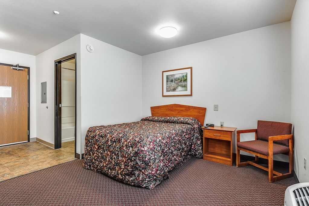 Woodspring Charlotte Hotel