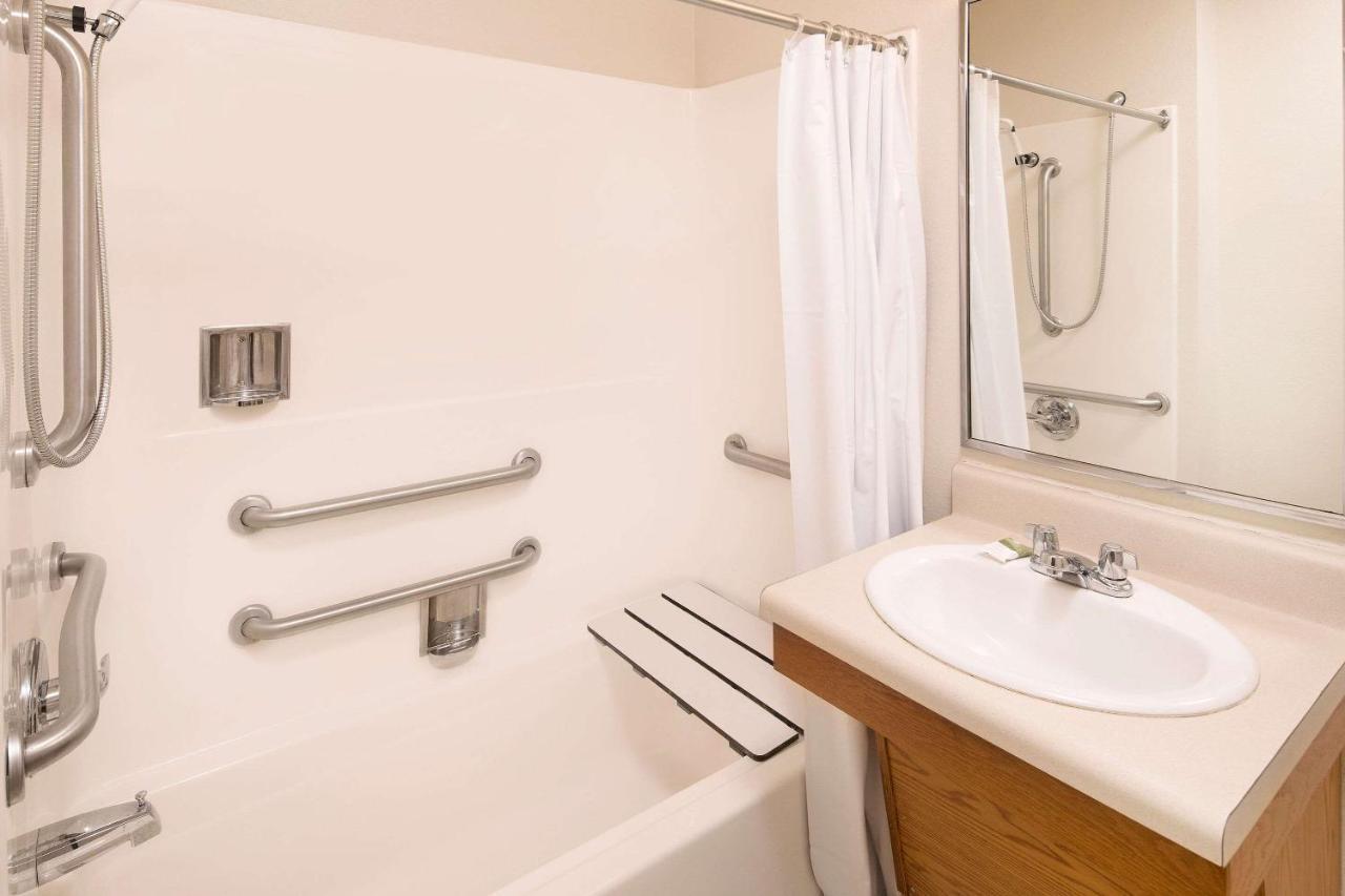 Hotel Woodspring Charlotte 2*