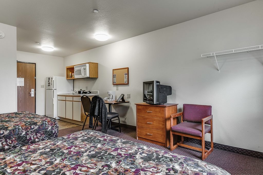 Woodspring Charlotte Hotel 2*