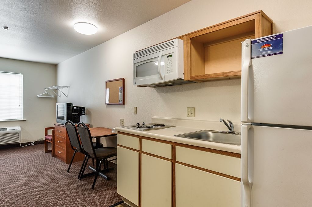 Woodspring Charlotte Hotel